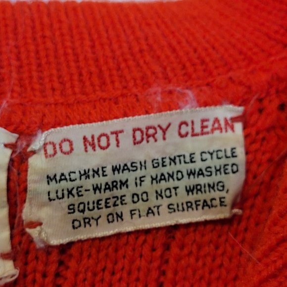 Vintage Red Pullover Sweater Collared The Broadway Size Medium Acrylic Japan - Picture 7 of 12